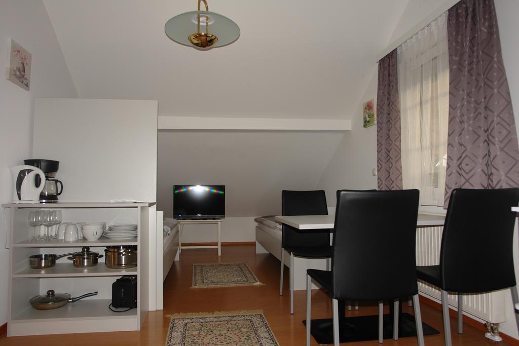 Gaestehaus Daniela Schwanenstadt Екстериор снимка